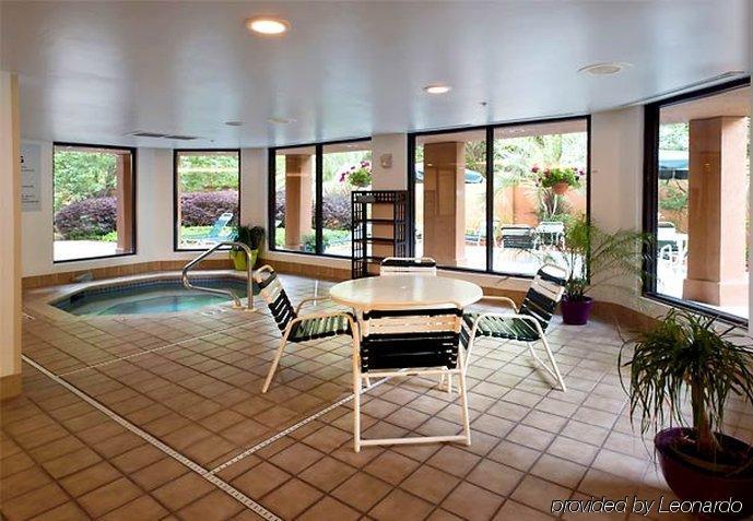 Courtyard By Marriott Pensacola Ferry Pass