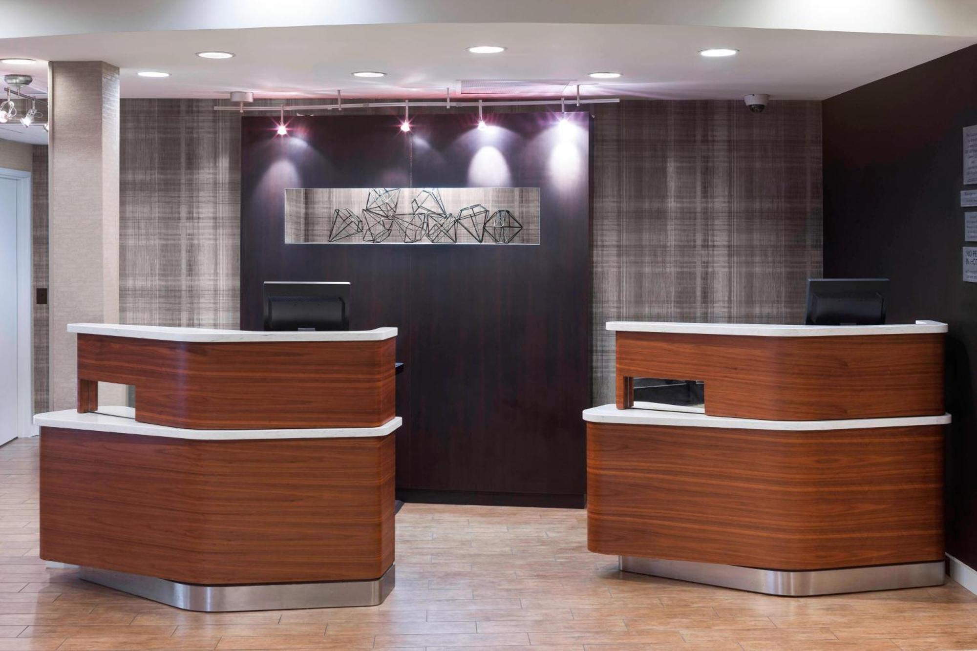 Hotel Courtyard By Marriott Pensacola