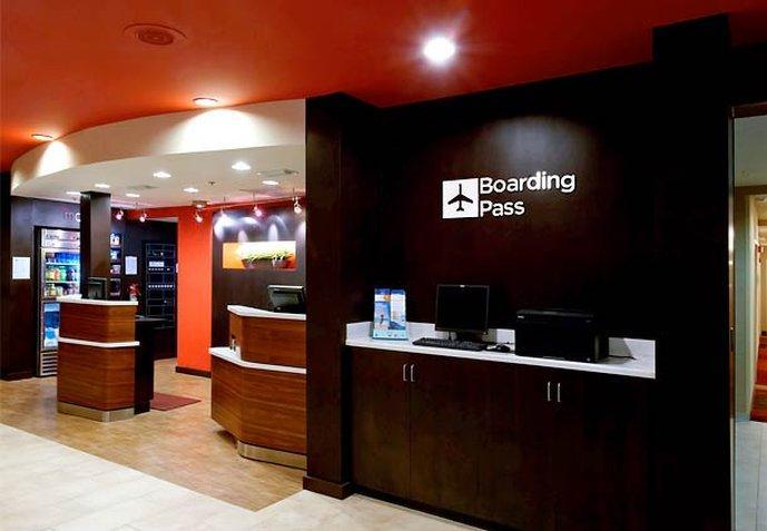 Courtyard By Marriott Pensacola Hotel 3*