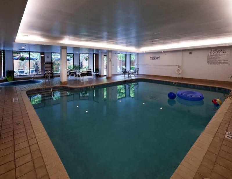 Courtyard By Marriott Pensacola Ferry Pass